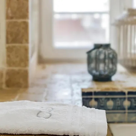 Tagus Views - 2br Alfama Castle - Historic Gem Appartement