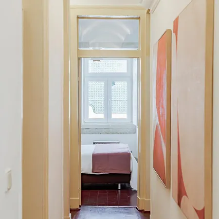 Tagus Views - 2br Alfama Castle - Historic Gem * Lissabon